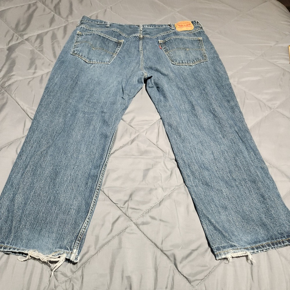 Levi's 559 Men's Jeans 46x30 Actual 44x27 Relaxed Straight Blue Denim Raw Hem - Picture 12 of 13